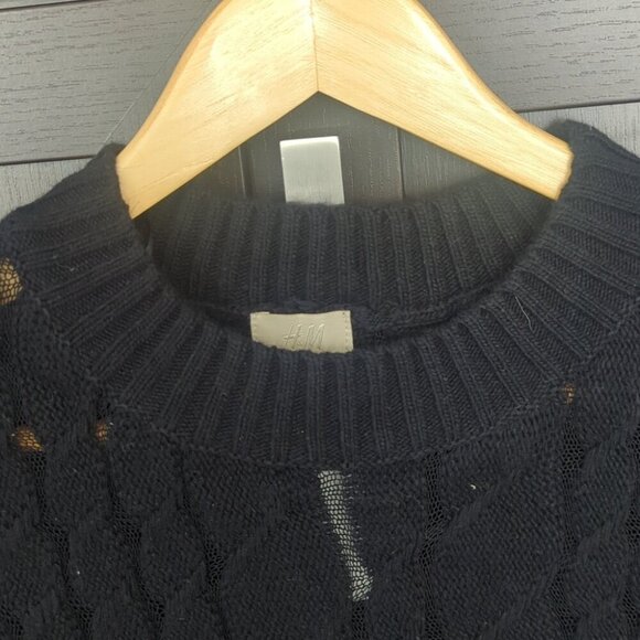 H&M Classic Black Crewneck Cable Knit Sweater Angora Cotton Blend - XS NWT - Picture 3 of 7